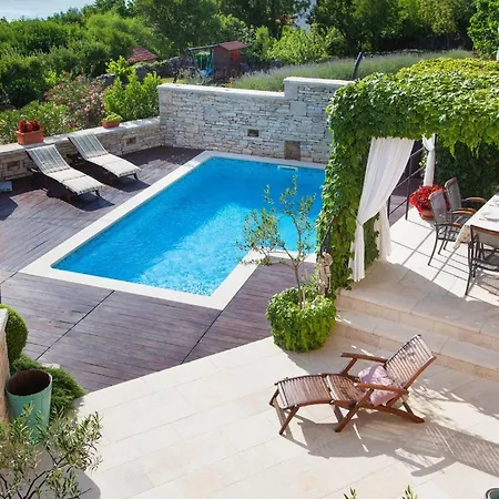 Gelci Dom wakacyjny Trgetari